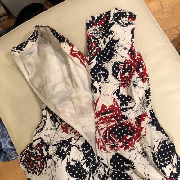 Carolina Herrera White with red/navy floral print dress - Picture 7 of 8